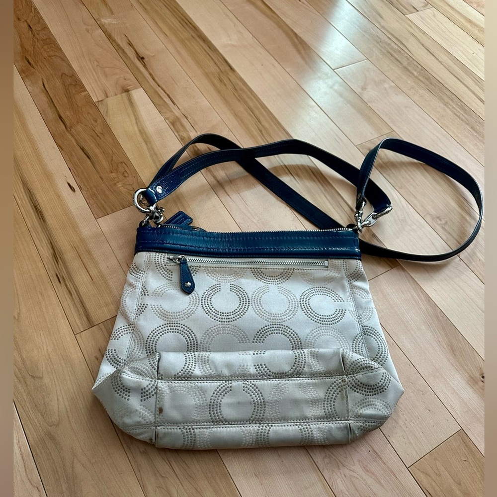 Coach Purse - Picture 3 of 3